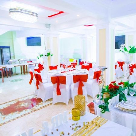 Marriot Metropolitan Hotel Дуала Екстер'єр фото